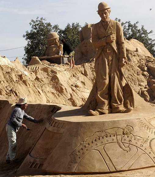sand41 Hollywood Sand Sculptures 