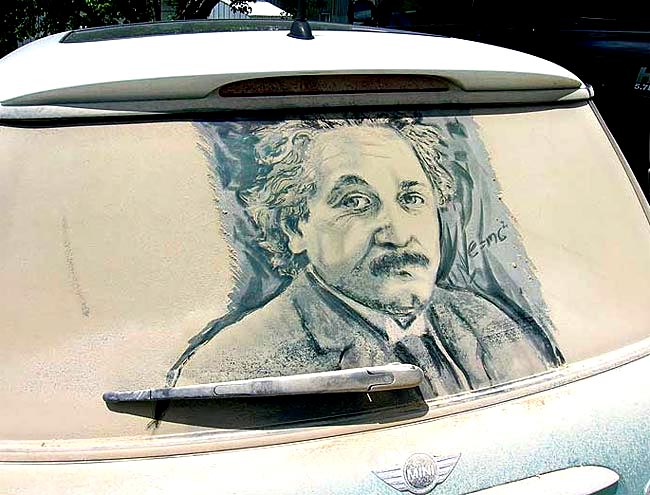 011 Amazing Artwork Created in Dusty Car Windows