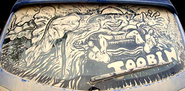 09 Amazing Artwork Created in Dusty Car Windows