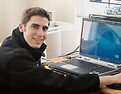 Eduardo Saverin2 Top 10 the Youngest Billionaires of the World !